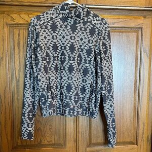 Columbia aztec black and white pullover